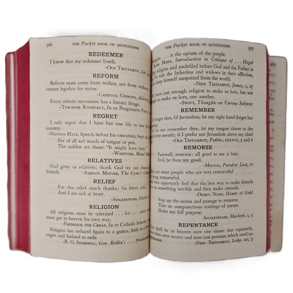 The Pocket Book of Quotations A Victory Book Campaign 1942TPB by Davidoff - Picture 3 of 7